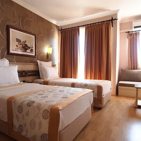 Romance Hotel