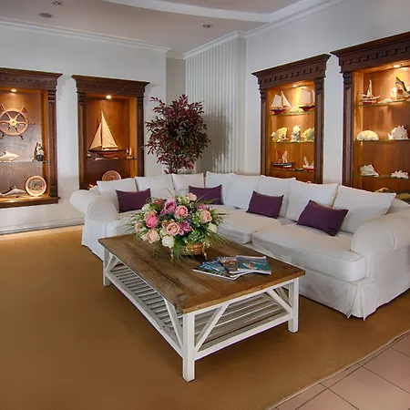 מלון Romance מרמריס