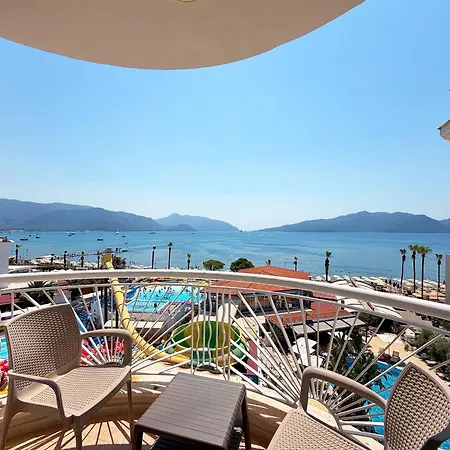 Ξενοδοχείο Romance 3*