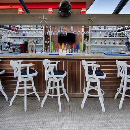 浪漫海滩酒店 马尔马里斯