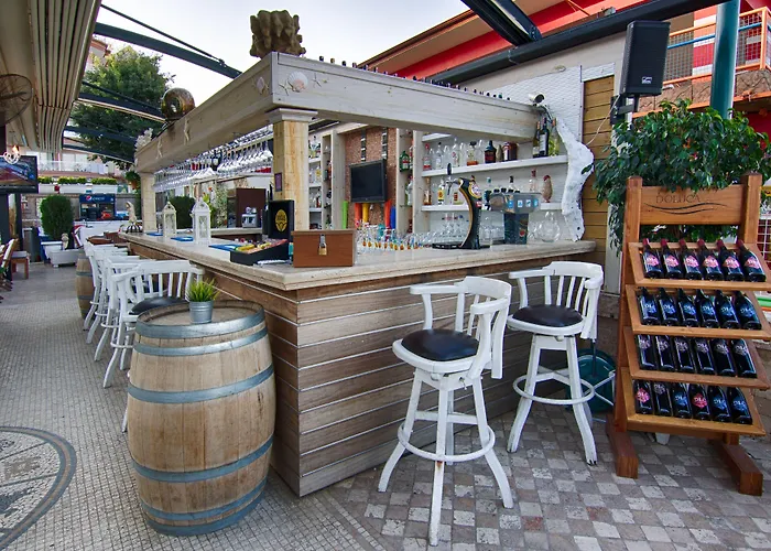 浪漫海滩酒店 酒店 马尔马里斯